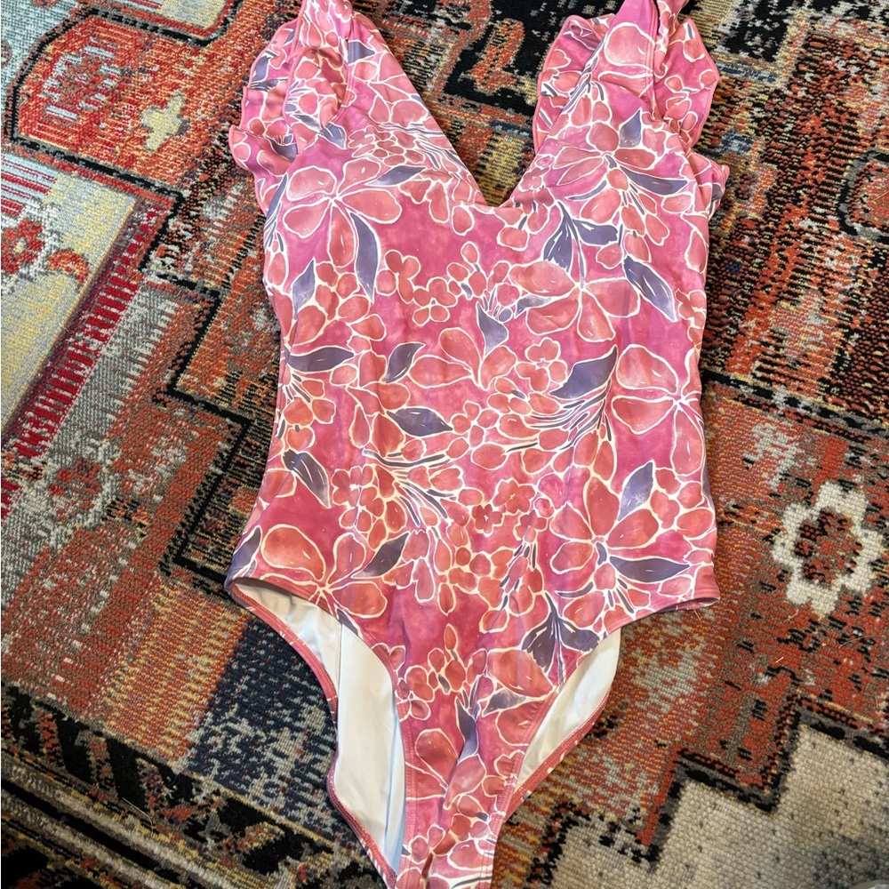 Floral Ruffle Shoulder One-Piece Swimsuit - Pink - Picture 4 of 9